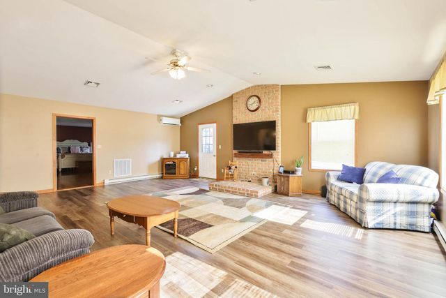 750 FREY ROAD, Chambersburg, PA 17202