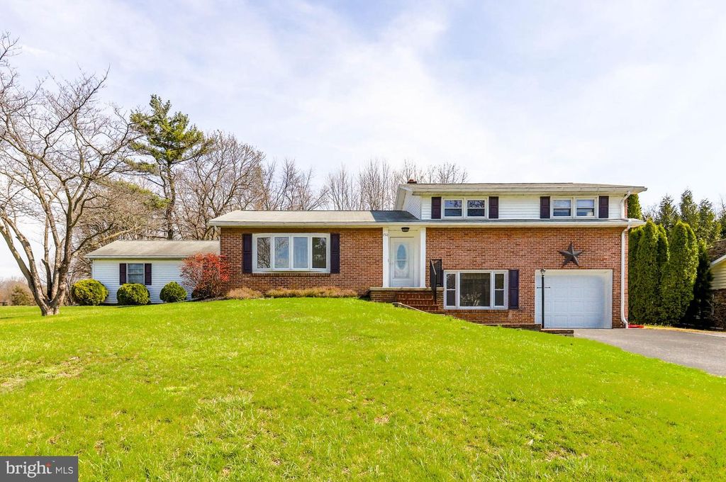 750 FREY ROAD, Chambersburg, PA 17202