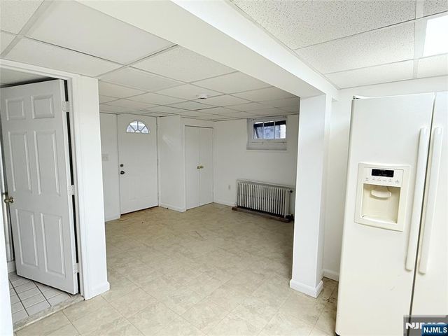 40 Hickory Avenue, Bergenfield, NJ 07621