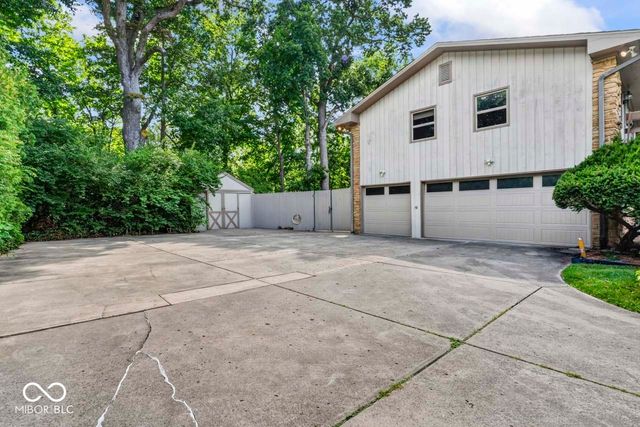 6502 Landborough Drive S, Indianapolis, IN 46220