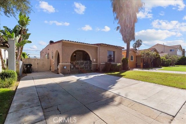 3640 W 60th Street, Los Angeles, CA 90043