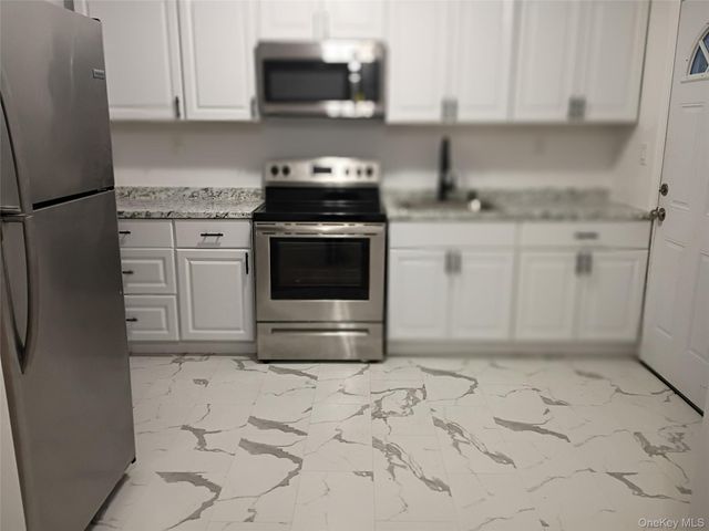 67 Albany Avenue A&B, Flanders, NY 11901