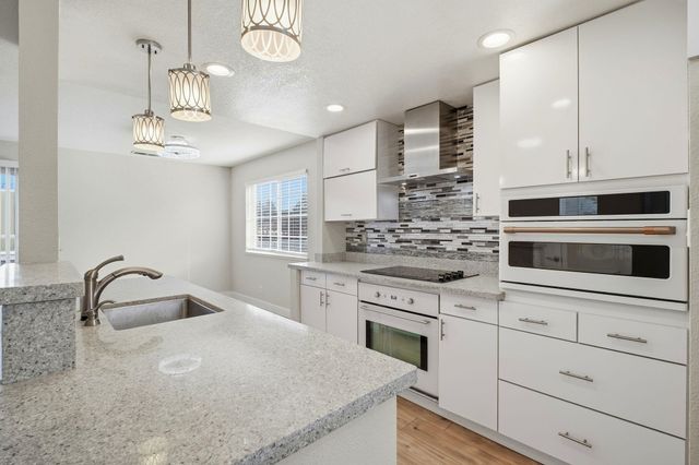 58 Trestle Dr, Hayward, CA 94544