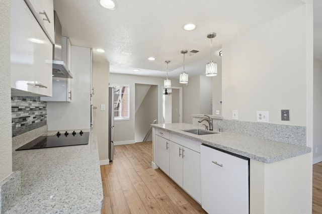 58 Trestle Dr, Hayward, CA 94544