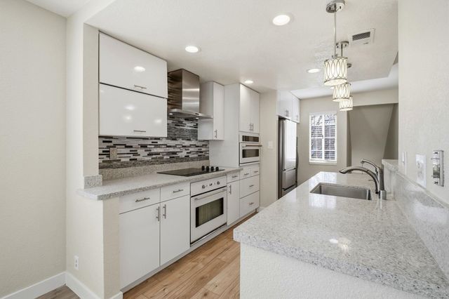 58 Trestle Dr, Hayward, CA 94544