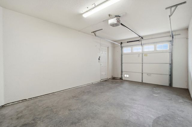 58 Trestle Dr, Hayward, CA 94544