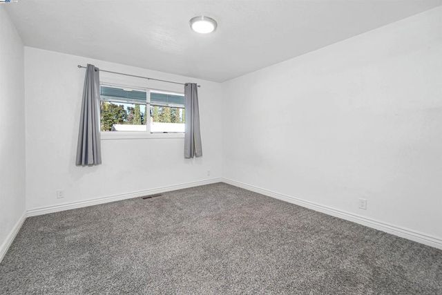 5 Terranova Dr, Antioch, CA 94509