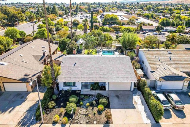 5 Terranova Dr, Antioch, CA 94509