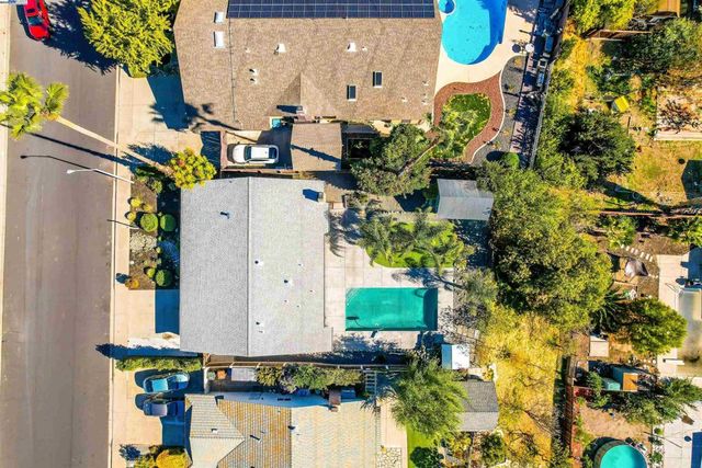 5 Terranova Dr, Antioch, CA 94509