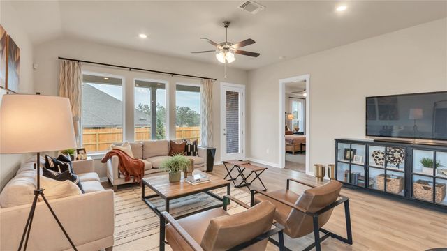 1852 Crooked Creek ST, Leander, TX 78641