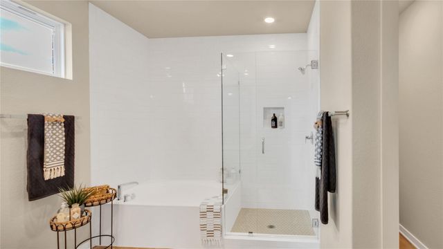 1852 Crooked Creek ST, Leander, TX 78641
