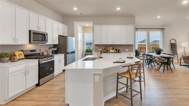 1852 Crooked Creek ST, Leander, TX 78641