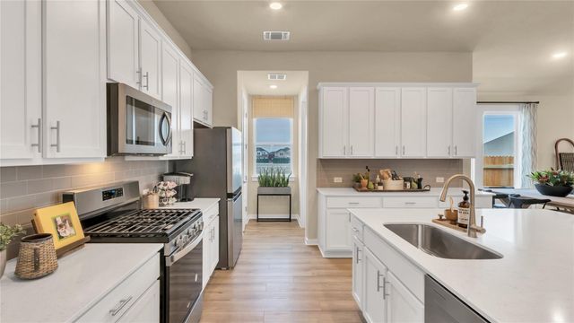 1852 Crooked Creek ST, Leander, TX 78641