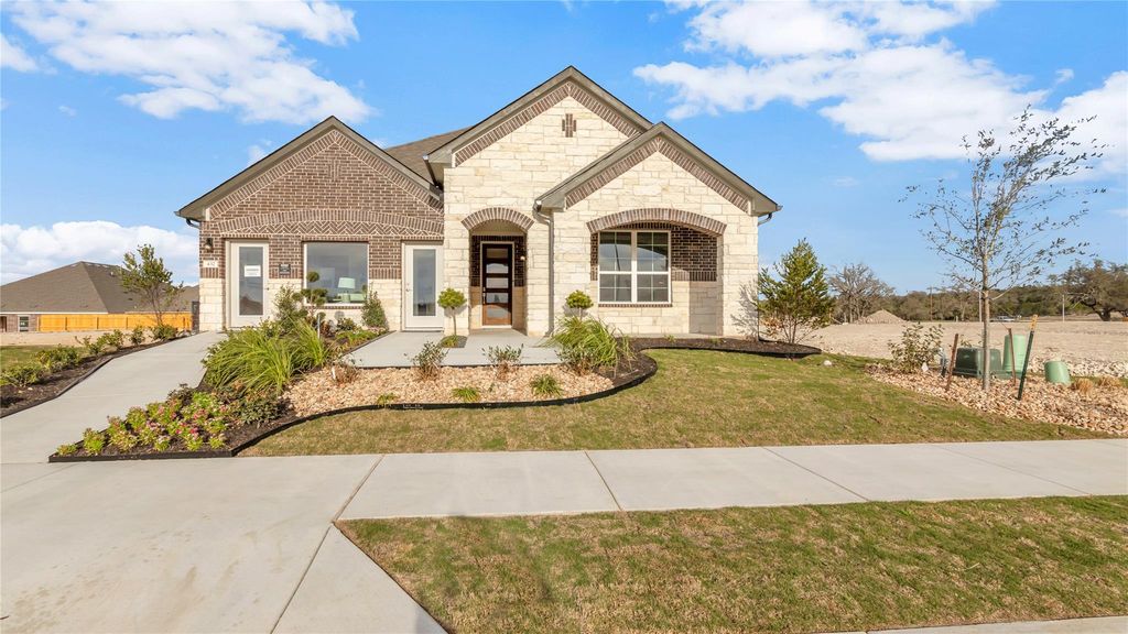 1852 Crooked Creek ST, Leander, TX 78641