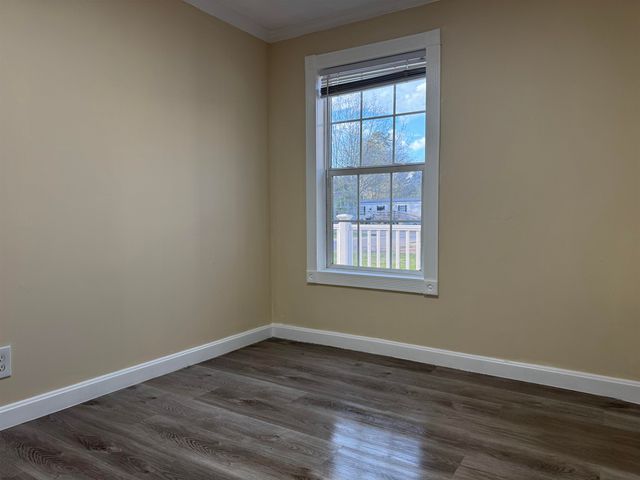 27 Mavis Avenue, Rochester, NH 03867