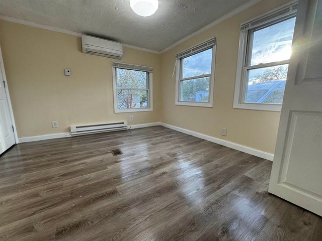 27 Mavis Avenue, Rochester, NH 03867