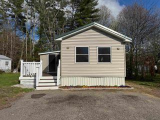 27 Mavis Avenue, Rochester, NH 03867
