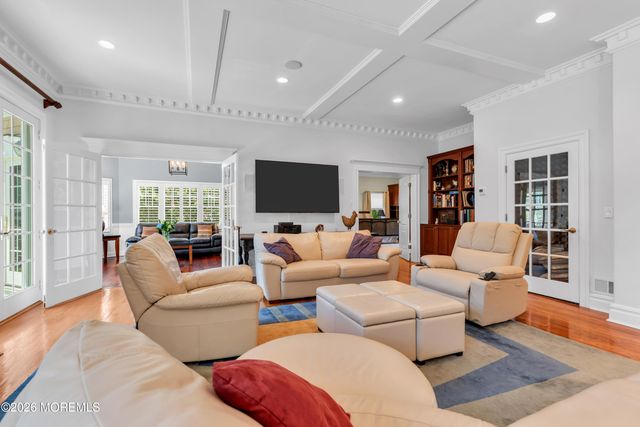 600 Little Silver Point Road, Little Silver, NJ 07739