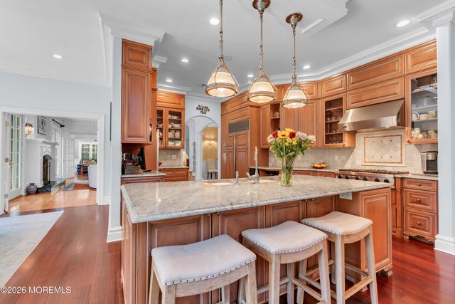 600 Little Silver Point Road, Little Silver, NJ 07739