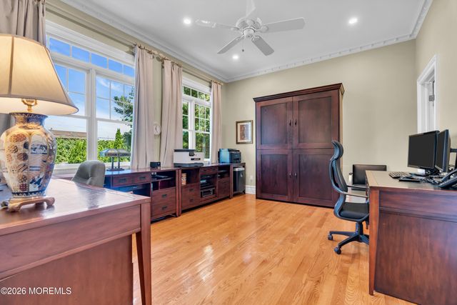 600 Little Silver Point Road, Little Silver, NJ 07739