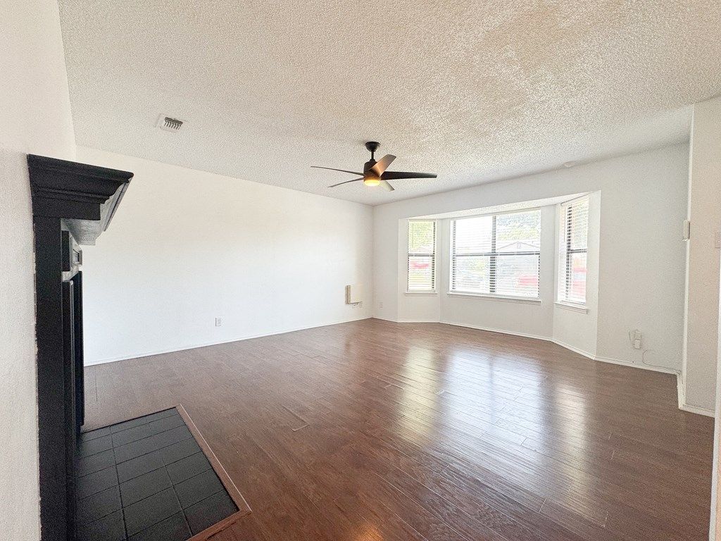 Image 6 of property listing at 1242 Tres Rios Dr, San Angelo, TX 76903