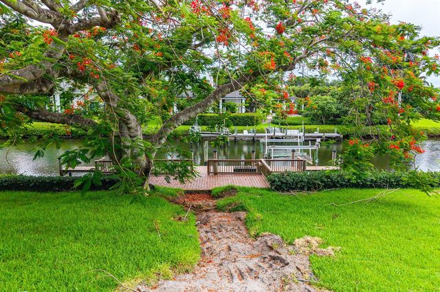 2927 Rhone Drive, Palm Beach Gardens, FL 33410