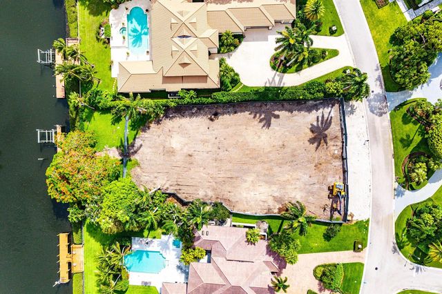 2927 Rhone Drive, Palm Beach Gardens, FL 33410
