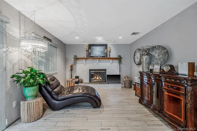 2 Barbara Anne Street, Manorville, NY 11949