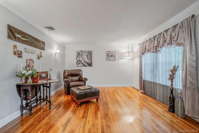 2 Barbara Anne Street, Manorville, NY 11949