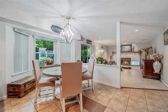 2 Barbara Anne Street, Manorville, NY 11949