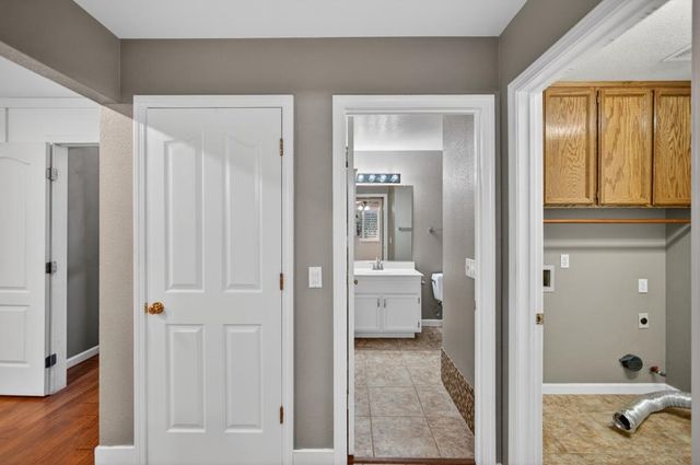 8758 Freesia Dr, Elk Grove, CA 95624