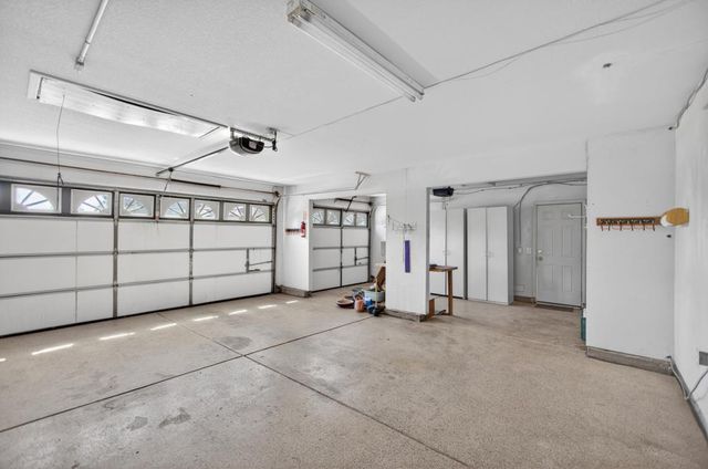 8758 Freesia Dr, Elk Grove, CA 95624