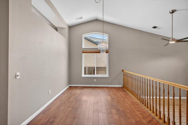 8758 Freesia Dr, Elk Grove, CA 95624