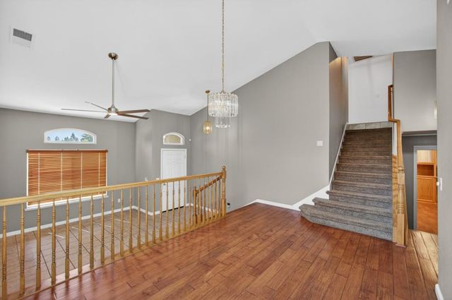 8758 Freesia Dr, Elk Grove, CA 95624
