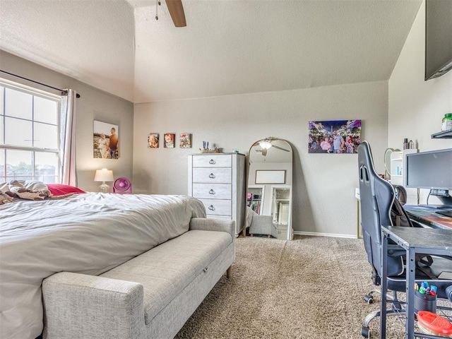 625 SW 38th Place, Moore, OK 73160