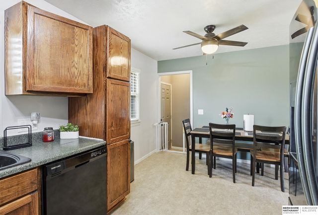9818 Pratt Street, Omaha, NE 68134