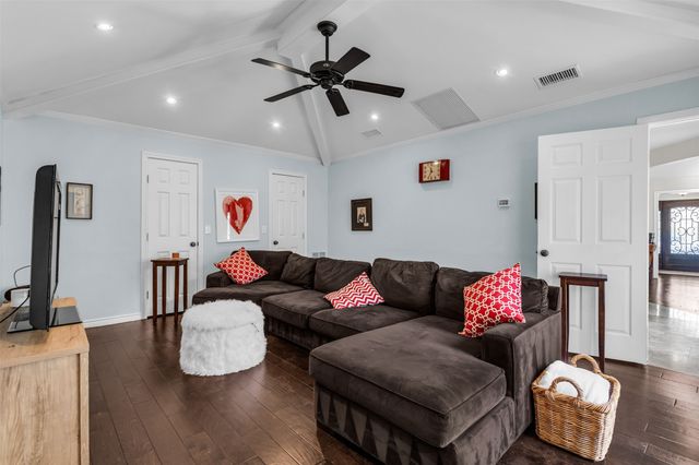 7822 Glenneagle Drive, Dallas, TX 75248