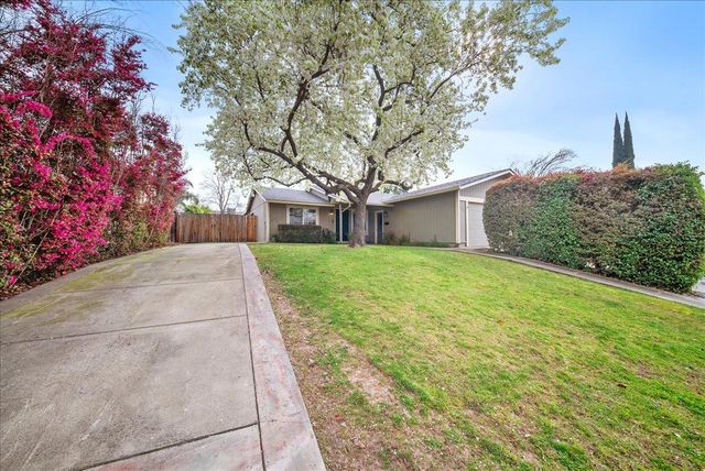 5733 Mesa Verde Cir, Rocklin, CA 95677