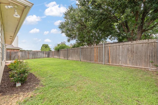 3205 Chesington Drive, Fort Worth, TX 76137