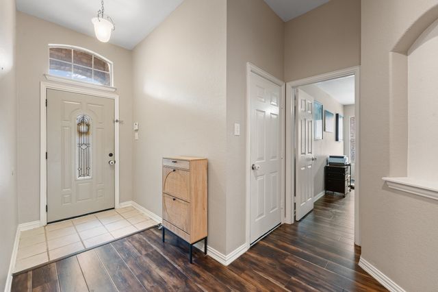 3205 Chesington Drive, Fort Worth, TX 76137