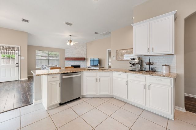 3205 Chesington Drive, Fort Worth, TX 76137