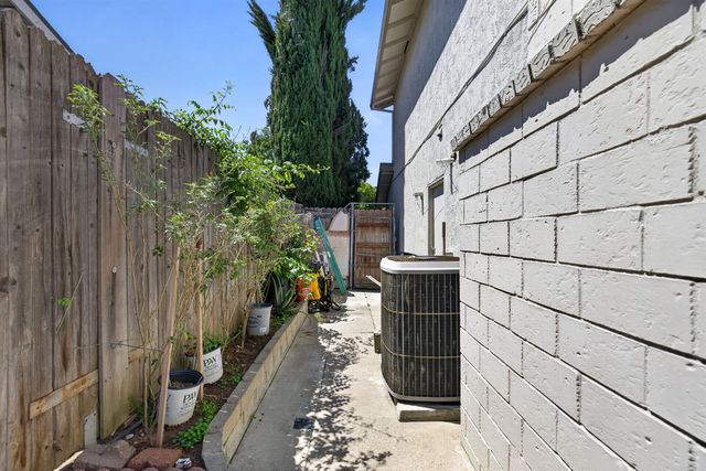 4821 Propitious Ct, Sacramento, CA 95842