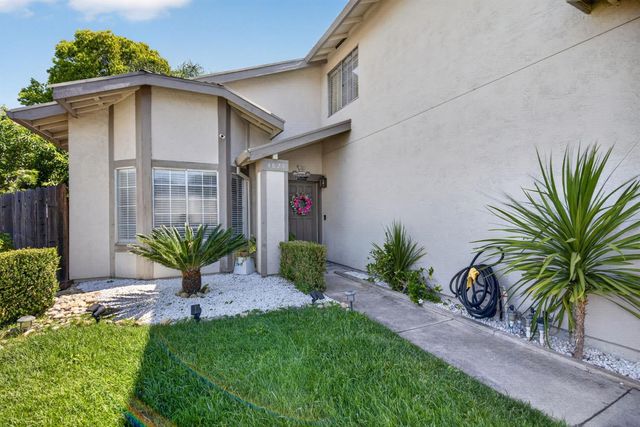 4821 Propitious Ct, Sacramento, CA 95842