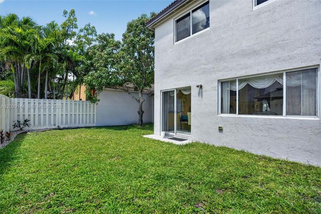 9633 SW 163rd Court, Miami, FL 33196