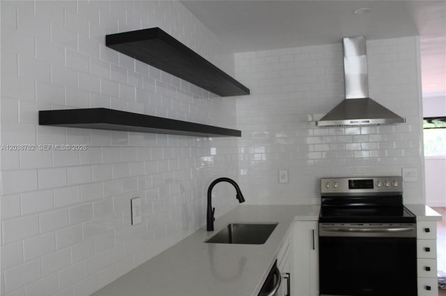 3827 SW 88 COURT A, Miami, FL 33165