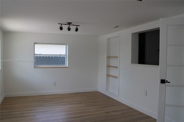 3827 SW 88 COURT A, Miami, FL 33165