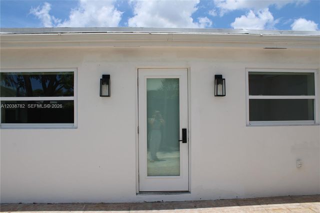 3827 SW 88 COURT A, Miami, FL 33165