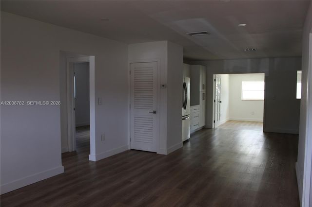 3827 SW 88 COURT A, Miami, FL 33165