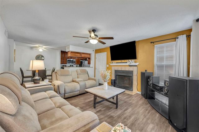 5600 DEVONBRIAR WAY N203, Orlando, FL 32822