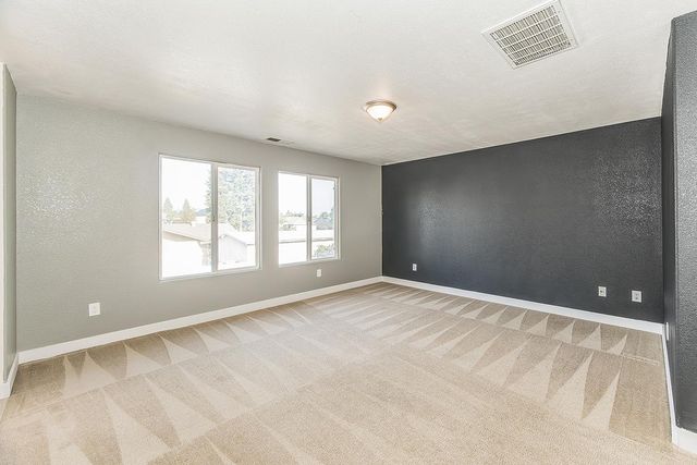 2721 Holland Avenue, Clovis, CA 93611